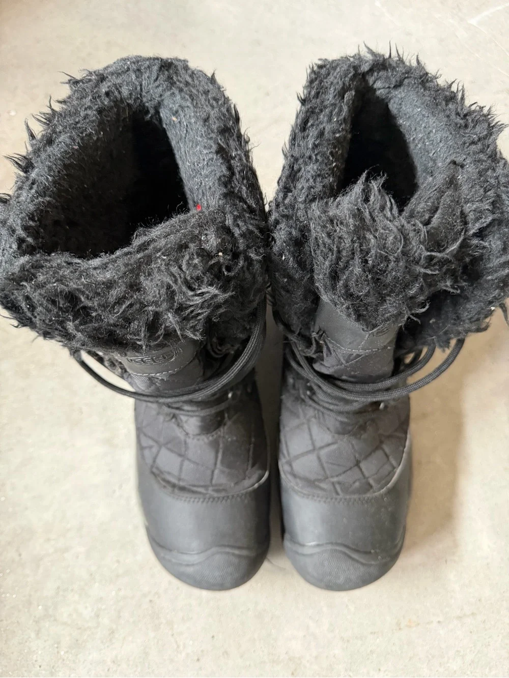 Keen Black Quilted Faux-Fur Winter Lace-Up Boots